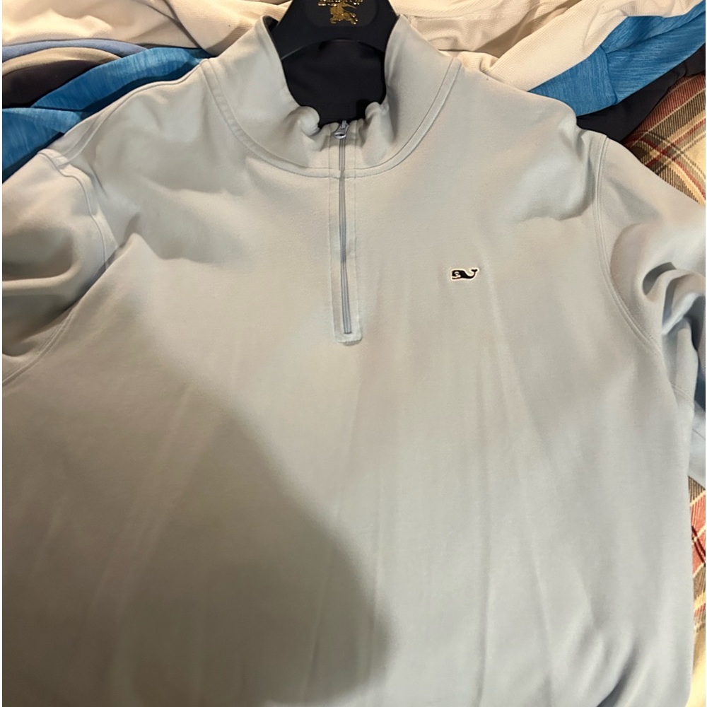 Men’s Vineyard Vines half zip size xl